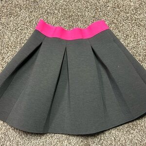 Tucker and Tate size 8 skirt